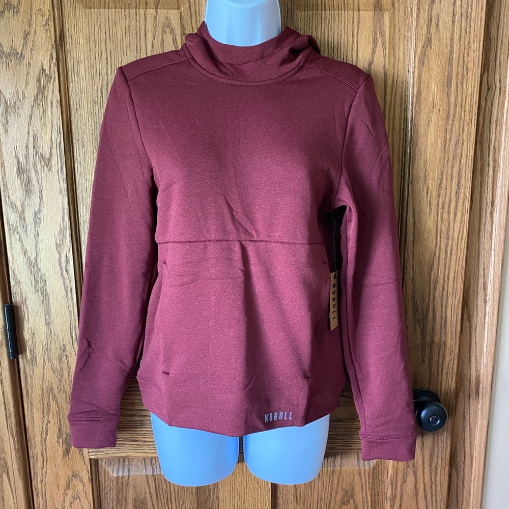 Women’s NOBULL Performance Pullover Hoodie in Wine. Size Small (XS)